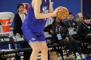 九游体育下载app-姚易杨😆薛思佳找规律：想要首轮被选中 首字母必须是Y开头嘛