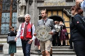 凯恩：回英超？没怎么想过，我爱拜仁&amp;在这里很开心想待一段时间