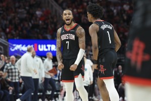 九游体育网页-阿门称现役NBA球员无人具备NFL实力 惠特摩尔橄榄球天赋引关注