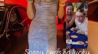 九游体育在线网站-李月汝分享自拍穿搭展示护具搭配，佩奇调侃遭遇好友趣味背叛