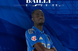 九游体育首页入口-官方：皇家奥维耶多签下前曼联中卫拜利