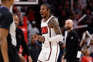 九游体育在线网站-乌度卡：杰伦-格林打满一整节比赛不成问题 但其他球员必须站出来